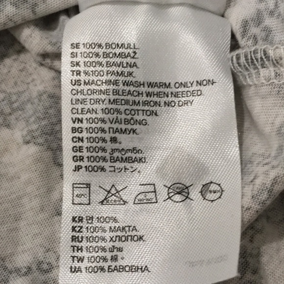 H&M Snake Print Short Sleeve Top White & Gray Small - Picture 8 of 9